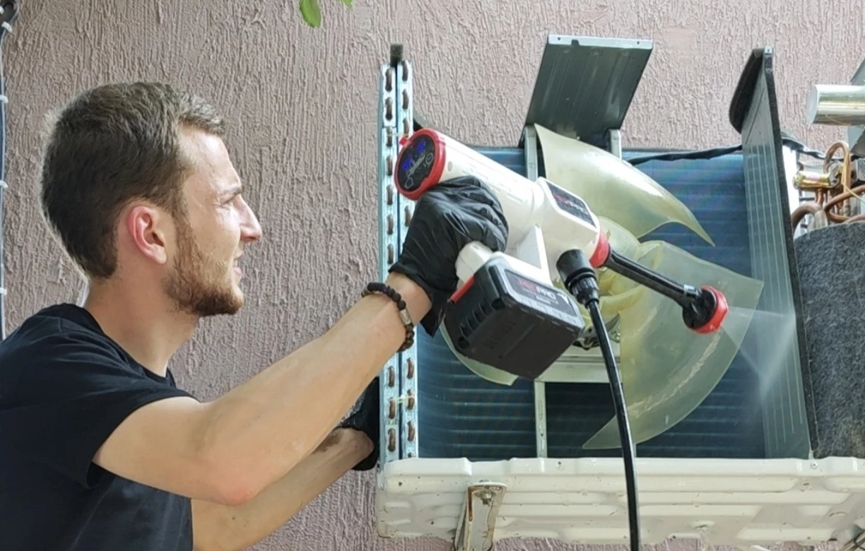 AC cleaning 1